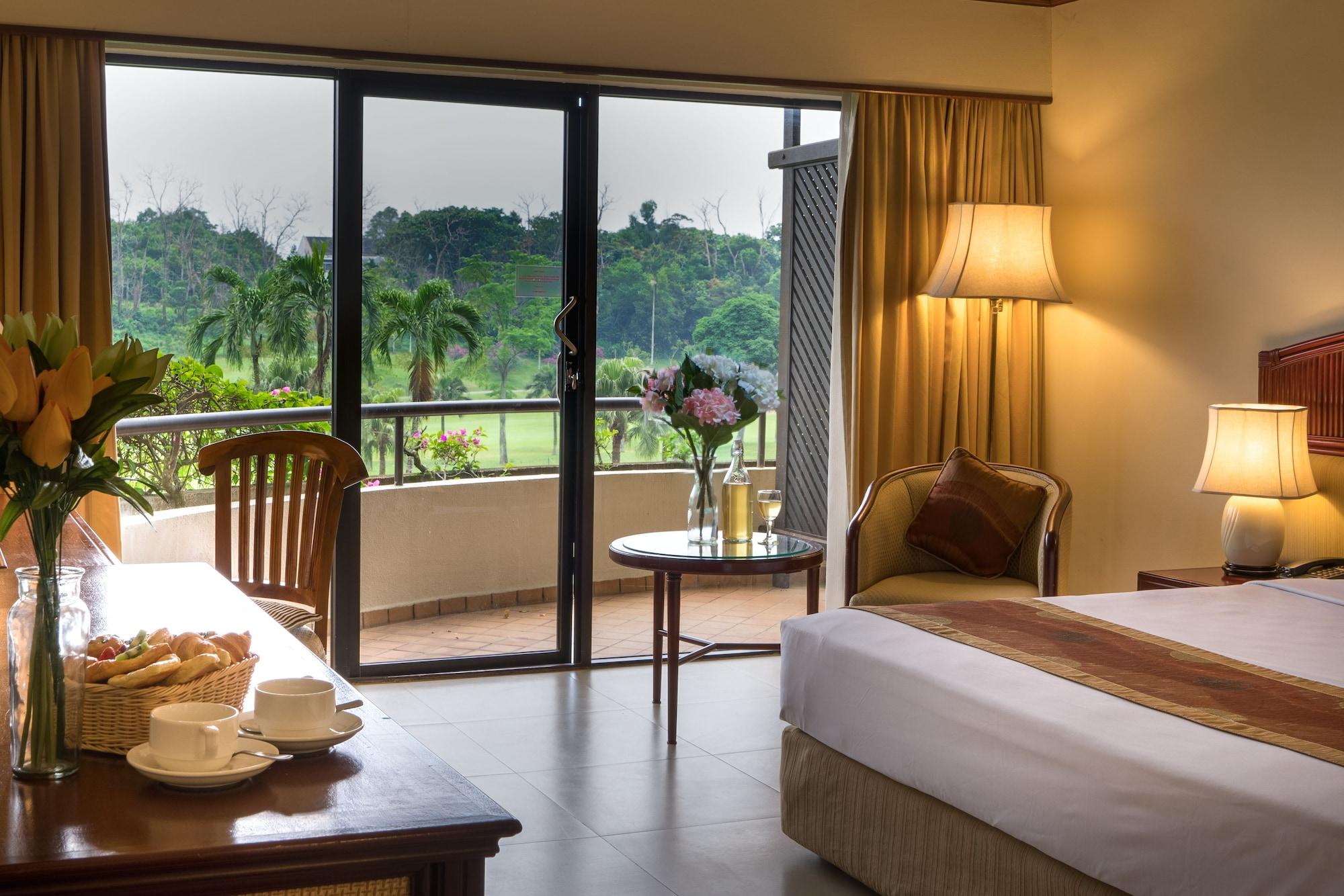 Le Grandeur Palm Resort Johor Kulai Esterno foto