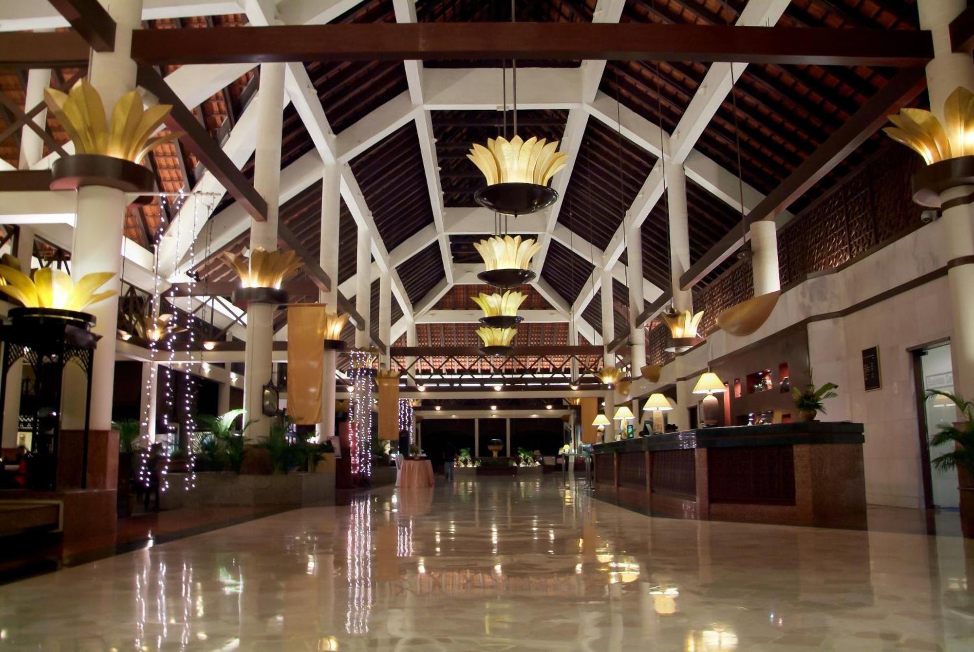 Le Grandeur Palm Resort Johor Kulai Esterno foto