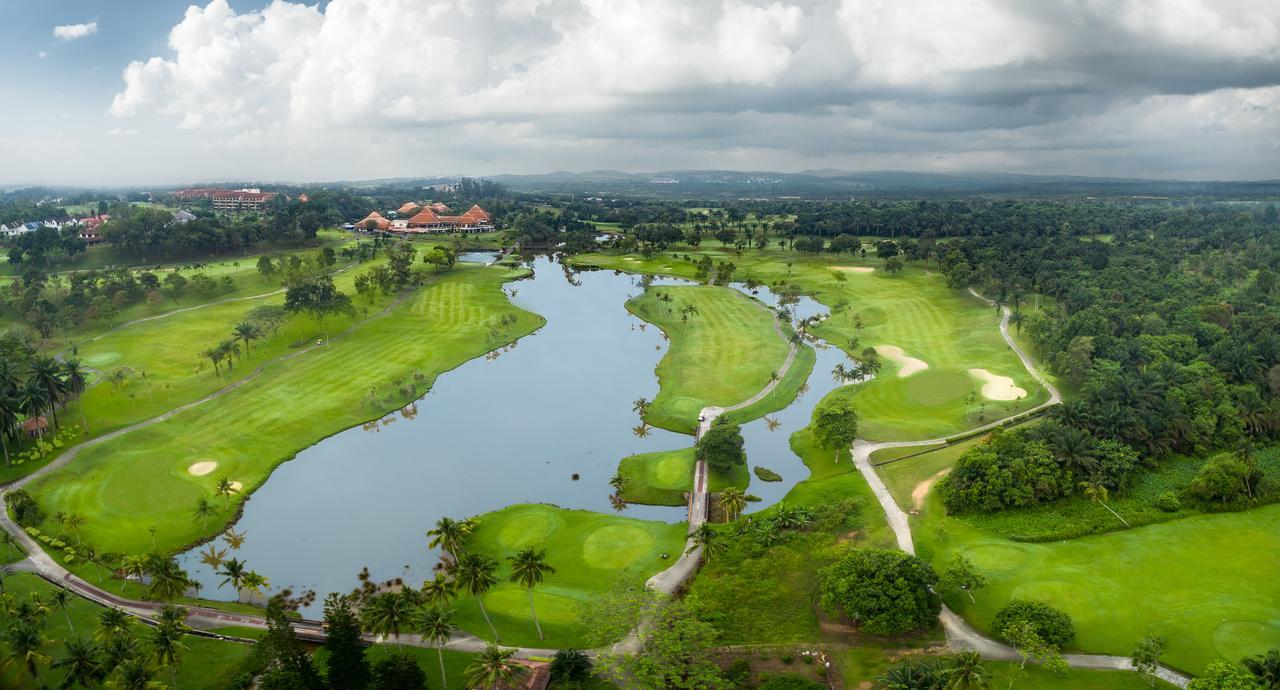 Le Grandeur Palm Resort Johor Kulai Esterno foto
